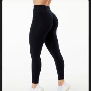 Alphalete Alphalux Wonder Legging 27”